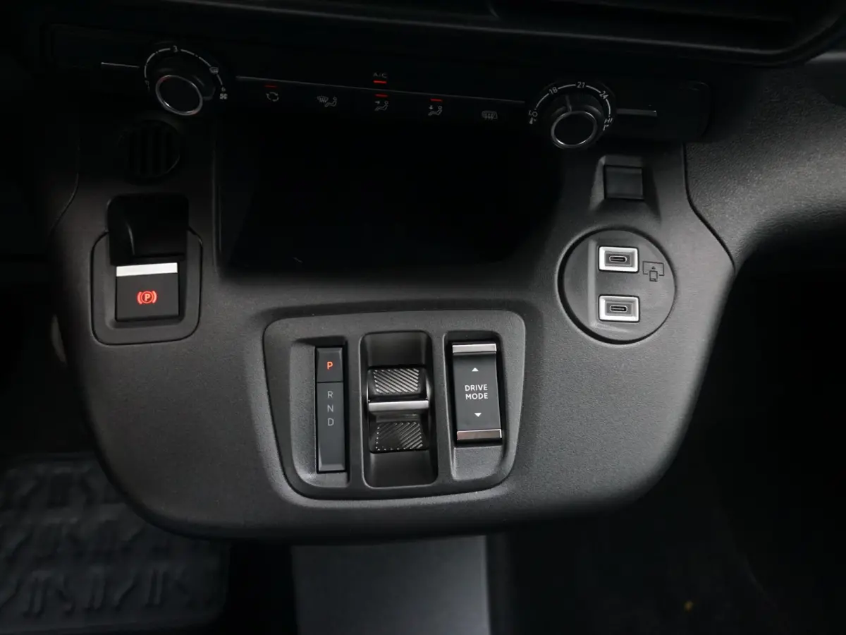 L2 50kWh | camera | Apple Carplay/Android Auto  | laadruimtebetimmering | Comfort stoelen | rijklaarprijs
