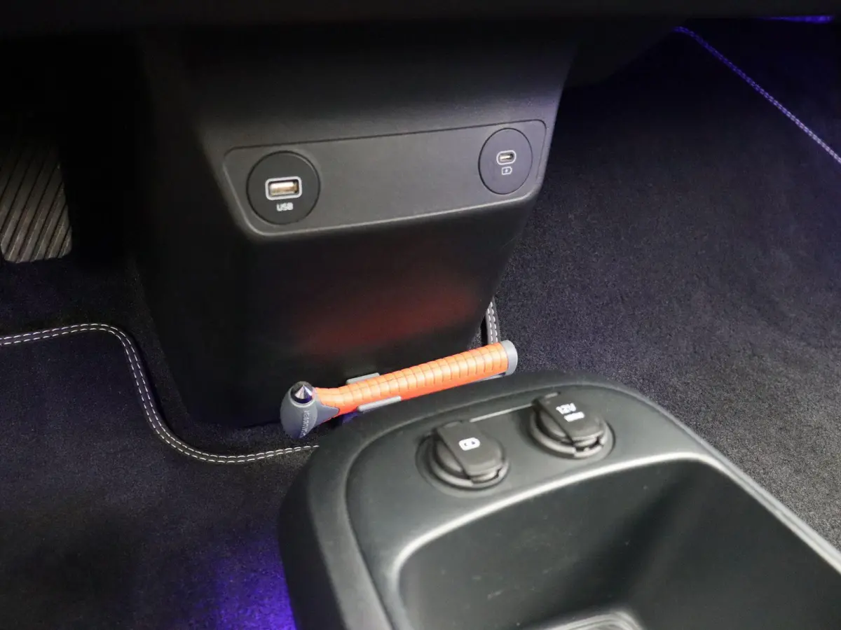 Plus 77.4 kWh | Warmtepomp | Adaptive Cruise | 360° Camera | Head-up Display | stuur-stoelverwarming en koeling | memorystoelen |