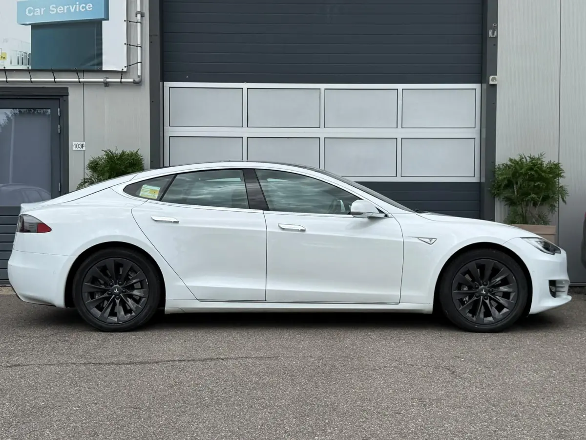 90D FACELIFT|FREE SUPERCHARGE|AUTOPILOT|TAXI