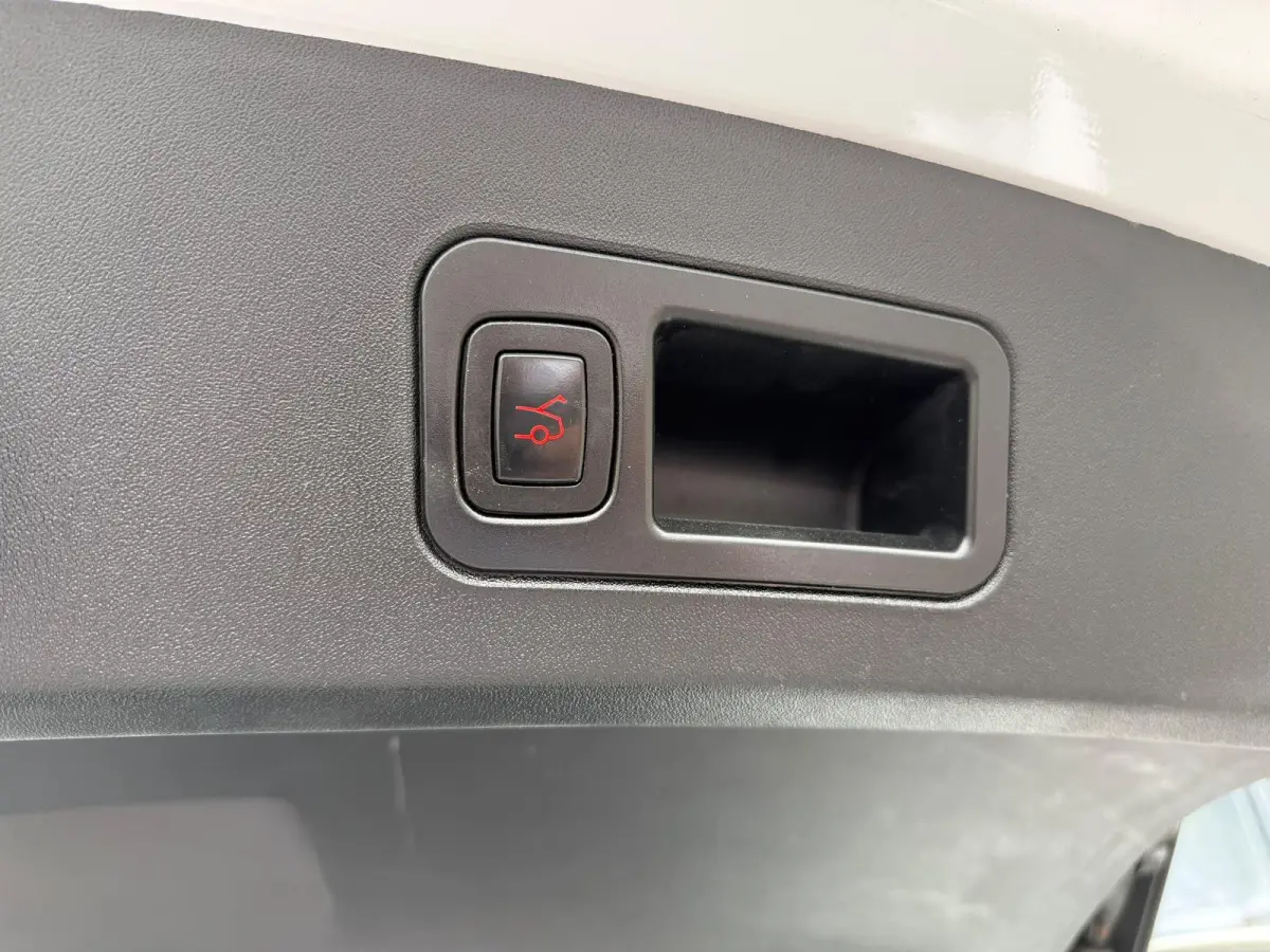 90D FACELIFT|FREE SUPERCHARGE|AUTOPILOT|TAXI