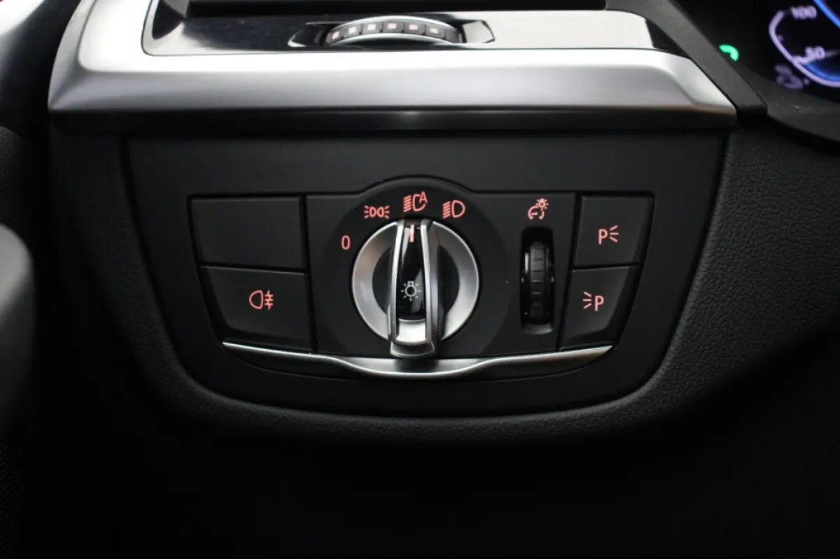 Executive 80 kWh - Carplay, Panorama, Camera, Leer, Memory, Stoelverw. SOH 98,2%