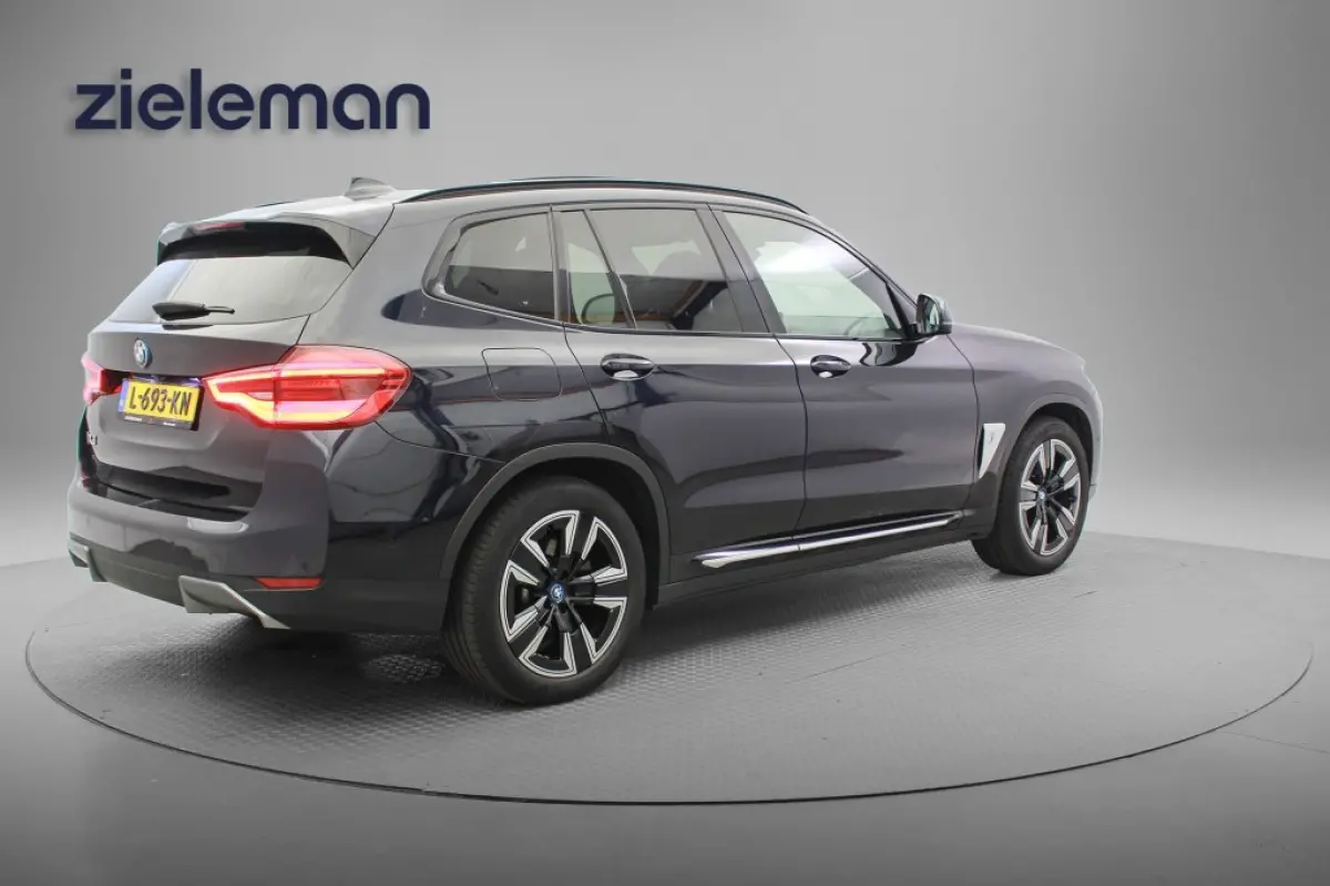 Executive 80 kWh - Carplay, Panorama, Camera, Leer, Memory, Stoelverw. SOH 98,2%