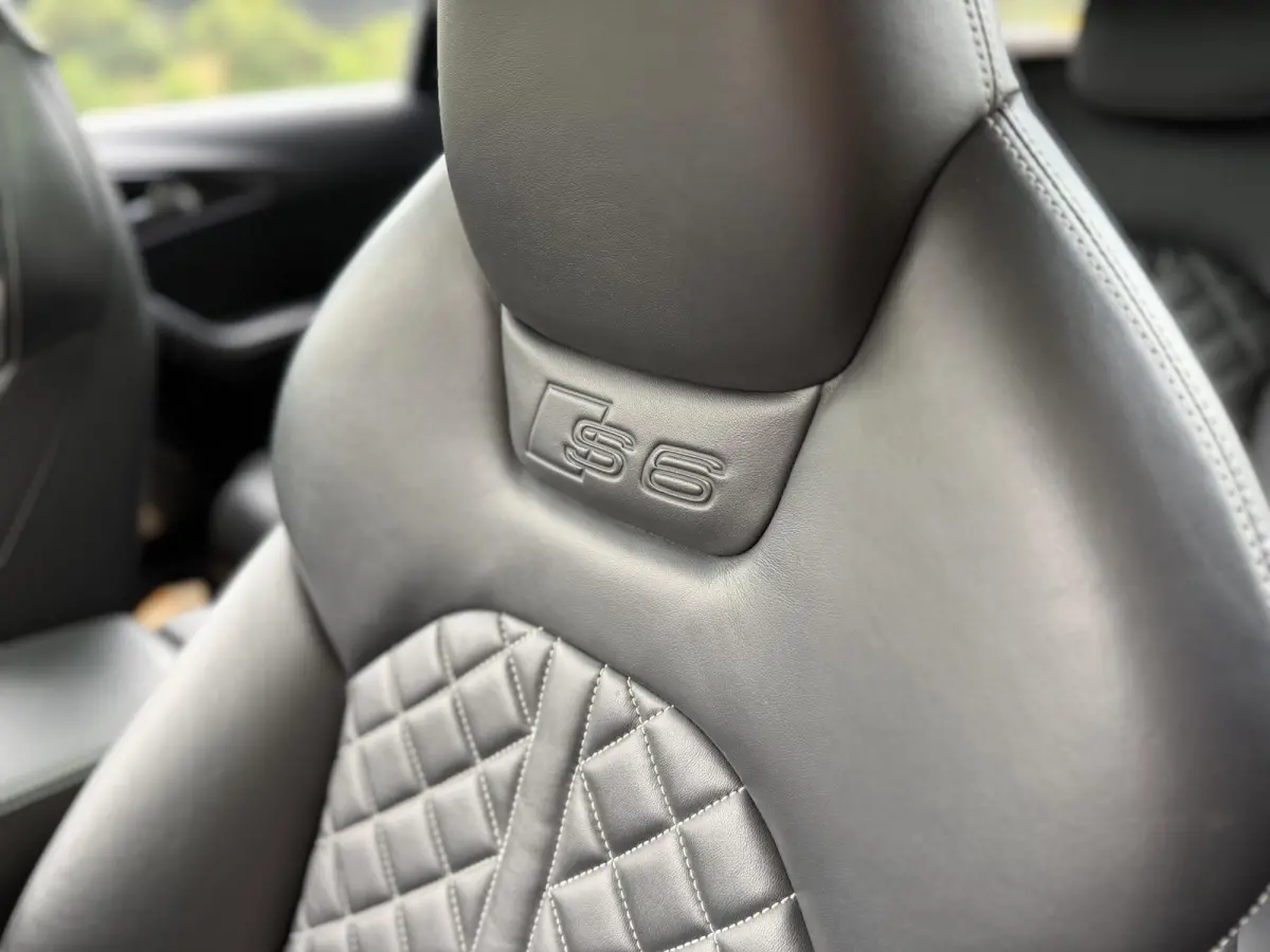 4.0 TFSI S6 quattro Pro Line Plus | B&O | Keramisch | Sportstoelen | Head-Up | Adaptive |