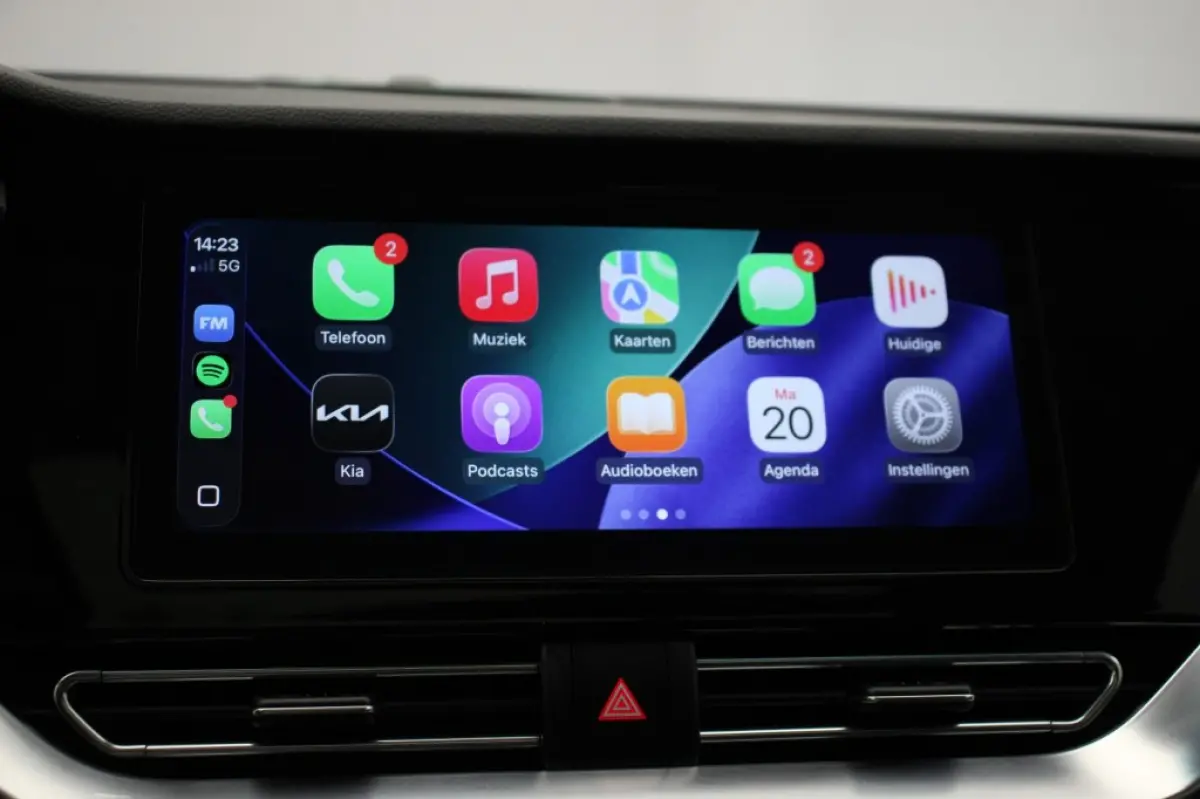 DynamicPlusLine 64 kWh 3 Fase - Carplay, Camera, Stoelverw. Trekhaak, Dakraam. SOH 99%