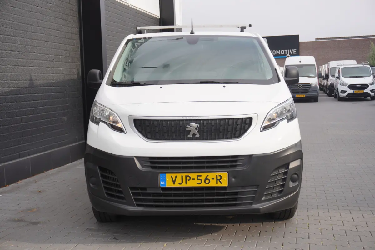1.5 BlueHDI 100PK L2 EURO 6 - Airco - Navi - Cruise - €11.900,- Excl.