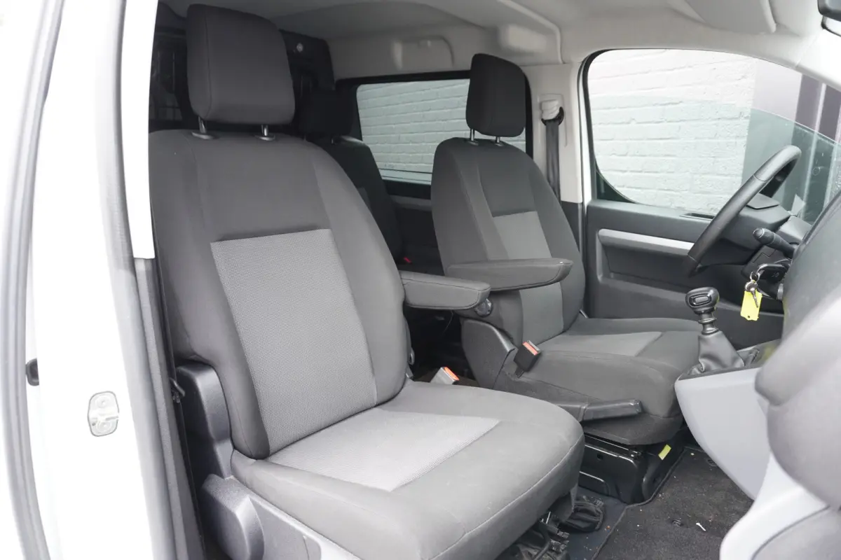 2.0 BlueHDI 122PK EURO 6 - Airco - Navi - Cruise - €16.950,- Excl.