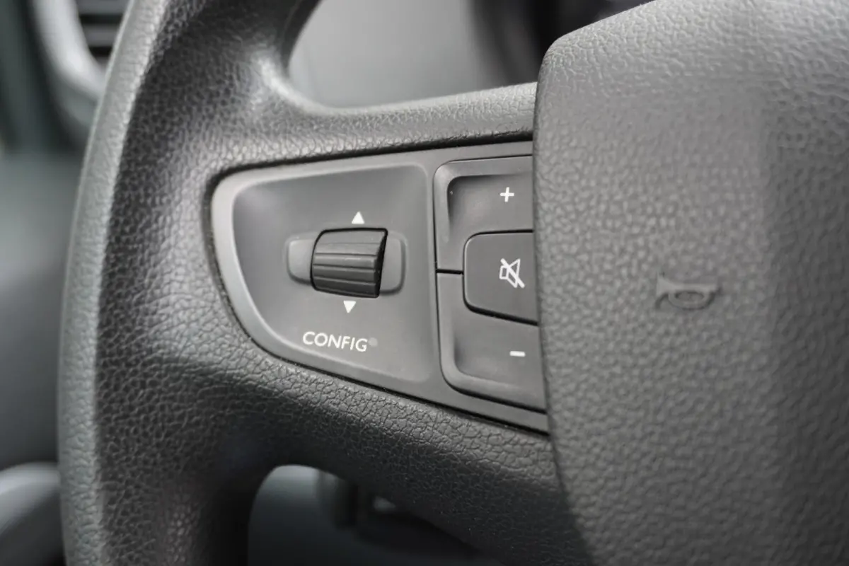 2.0 BlueHDI 122PK L3 Dubbele Cabine EURO 6 - Airco - Navi - Cruise - €16.950,- Excl.