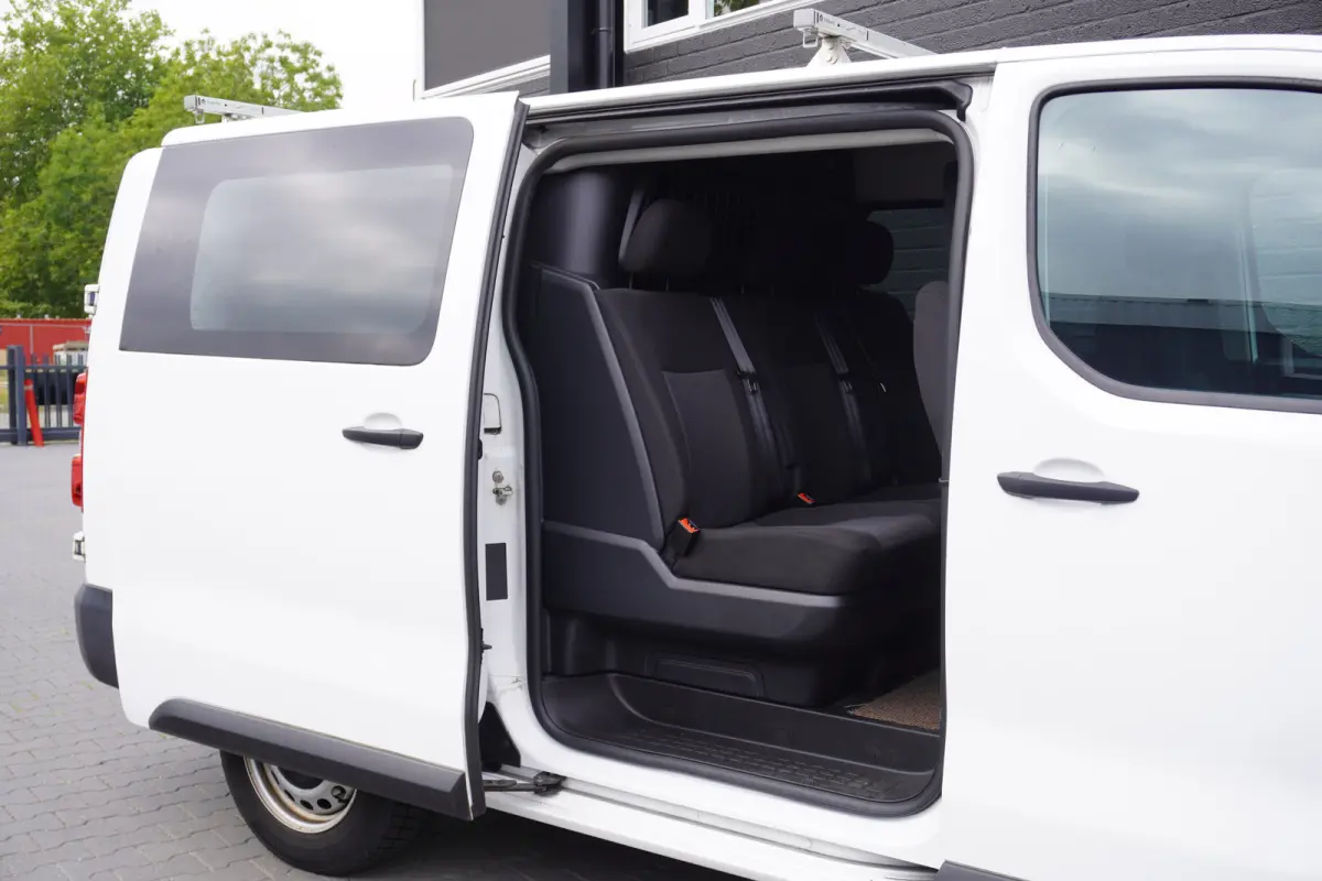 2.0 BlueHDI 122PK L3 Dubbele Cabine EURO 6 - Airco - Navi - Cruise - €16.950,- Excl.