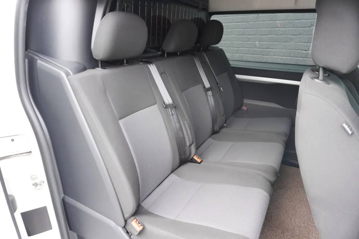 2.0 BlueHDI 122PK L3 Dubbele Cabine EURO 6 - Airco - Navi - Cruise - €16.950,- Excl.