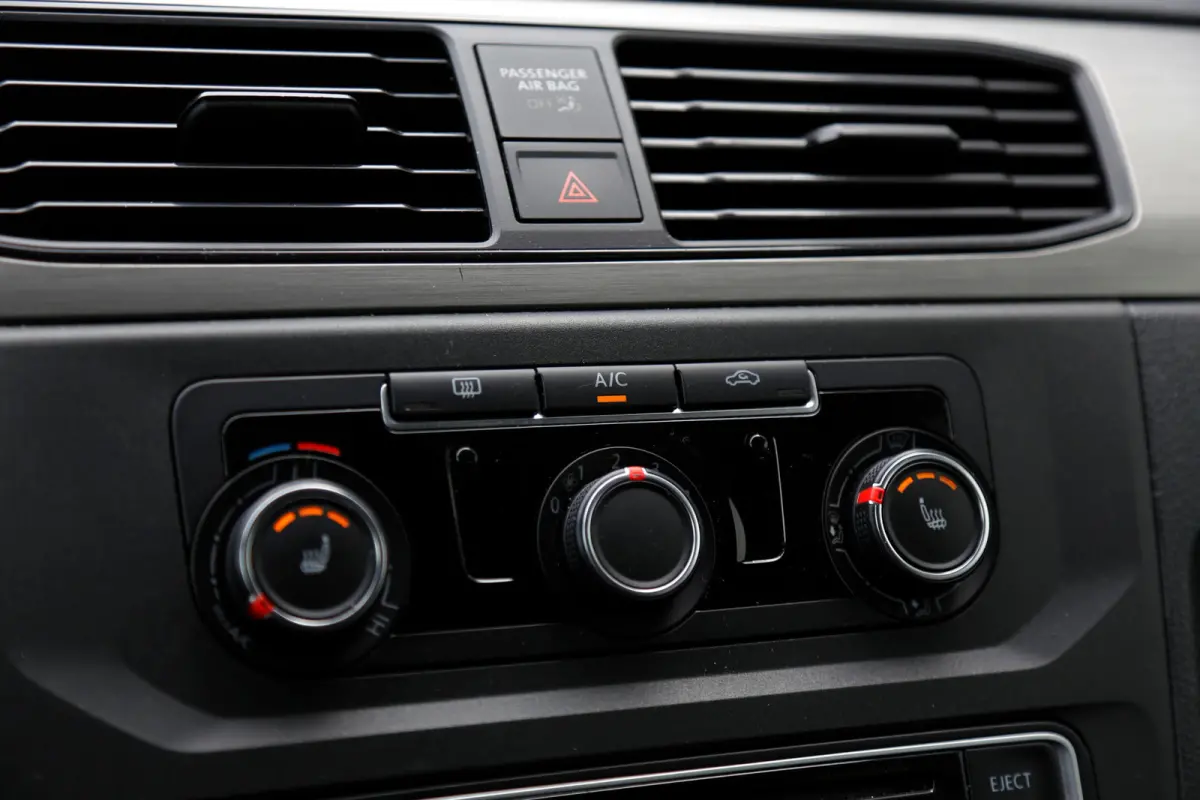 1.4 TGI Trendline 5 Persoons Automaat*Perfect VW Onderh.*Trekhaak/2x zijschuifdeur/Leder/Stoelverw./Climate-Control/Parkeersens.V+A*