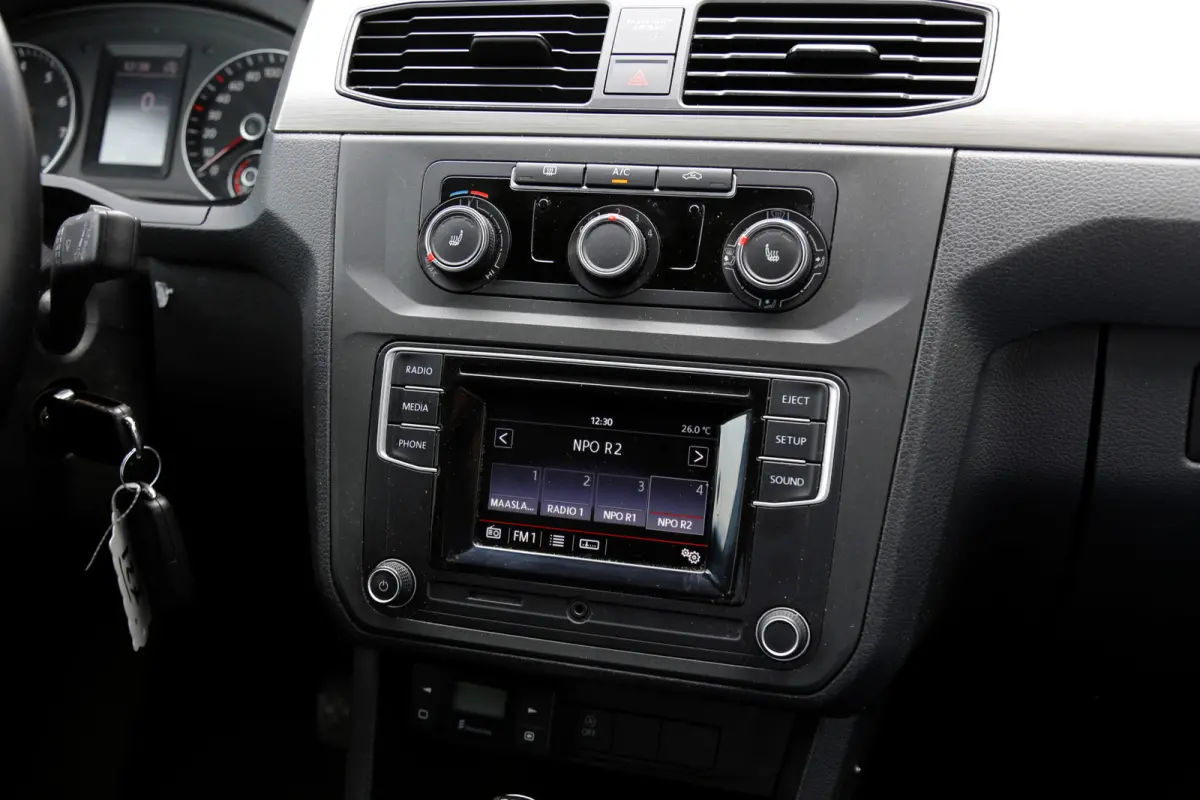 1.4 TGI Trendline 5 Persoons Automaat*Perfect VW Onderh.*Trekhaak/2x zijschuifdeur/Leder/Stoelverw./Climate-Control/Parkeersens.V+A*