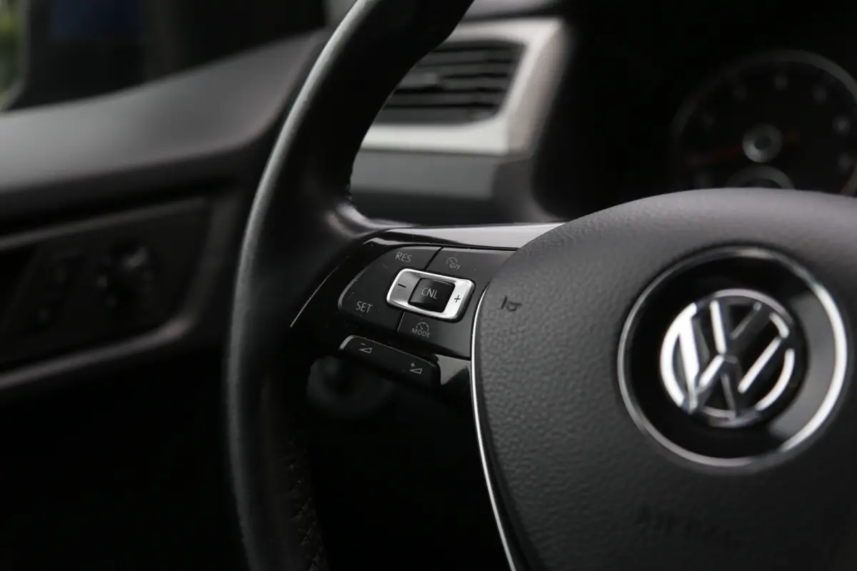 1.4 TGI Trendline 5 Persoons Automaat*Perfect VW Onderh.*Trekhaak/2x zijschuifdeur/Leder/Stoelverw./Climate-Control/Parkeersens.V+A*