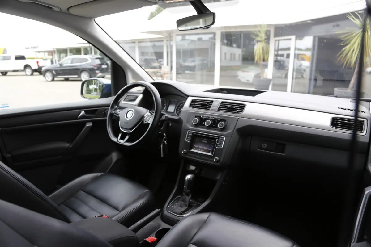 1.4 TGI Trendline 5 Persoons Automaat*Perfect VW Onderh.*Trekhaak/2x zijschuifdeur/Leder/Stoelverw./Climate-Control/Parkeersens.V+A*