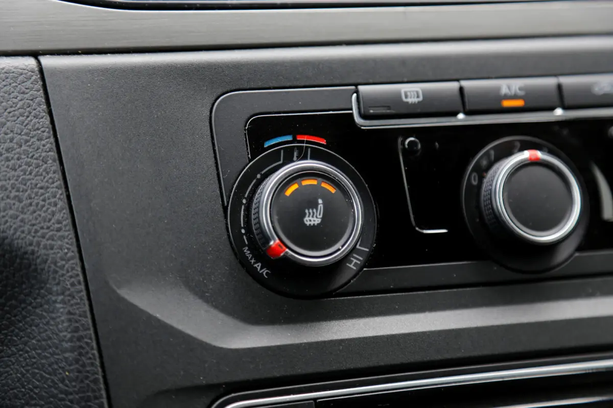 1.4 TGI Trendline 5 Persoons Automaat*Perfect VW Onderh.*Trekhaak/2x zijschuifdeur/Leder/Stoelverw./Climate-Control/Parkeersens.V+A*