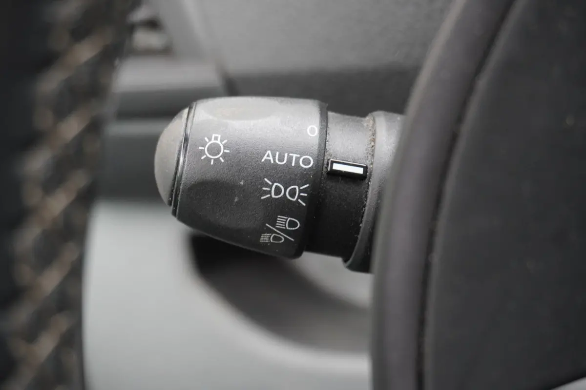 2.0 BlueHDI 145PK Automaat EURO 6 - Airco - Cruise - Camera - €16.900,- Excl.