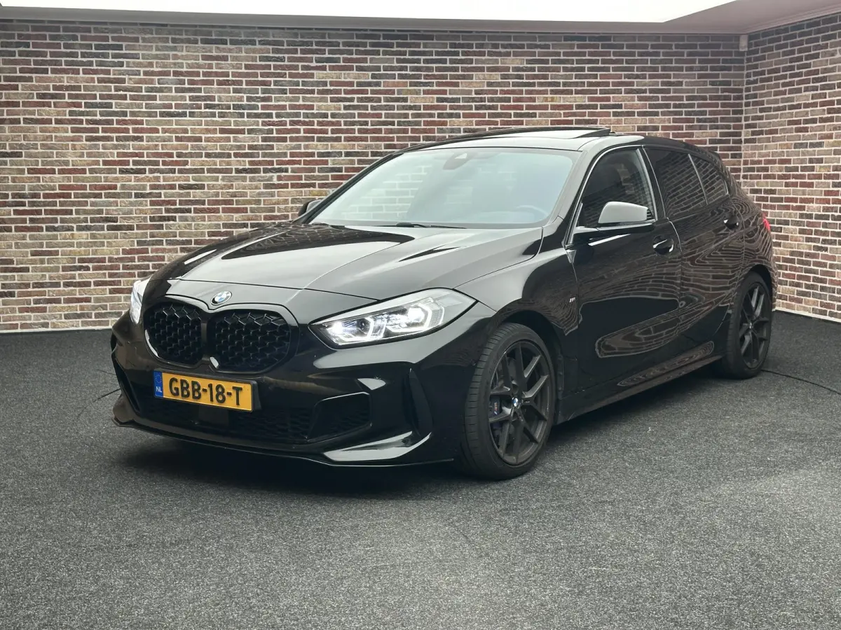 M135i xDrive Executive