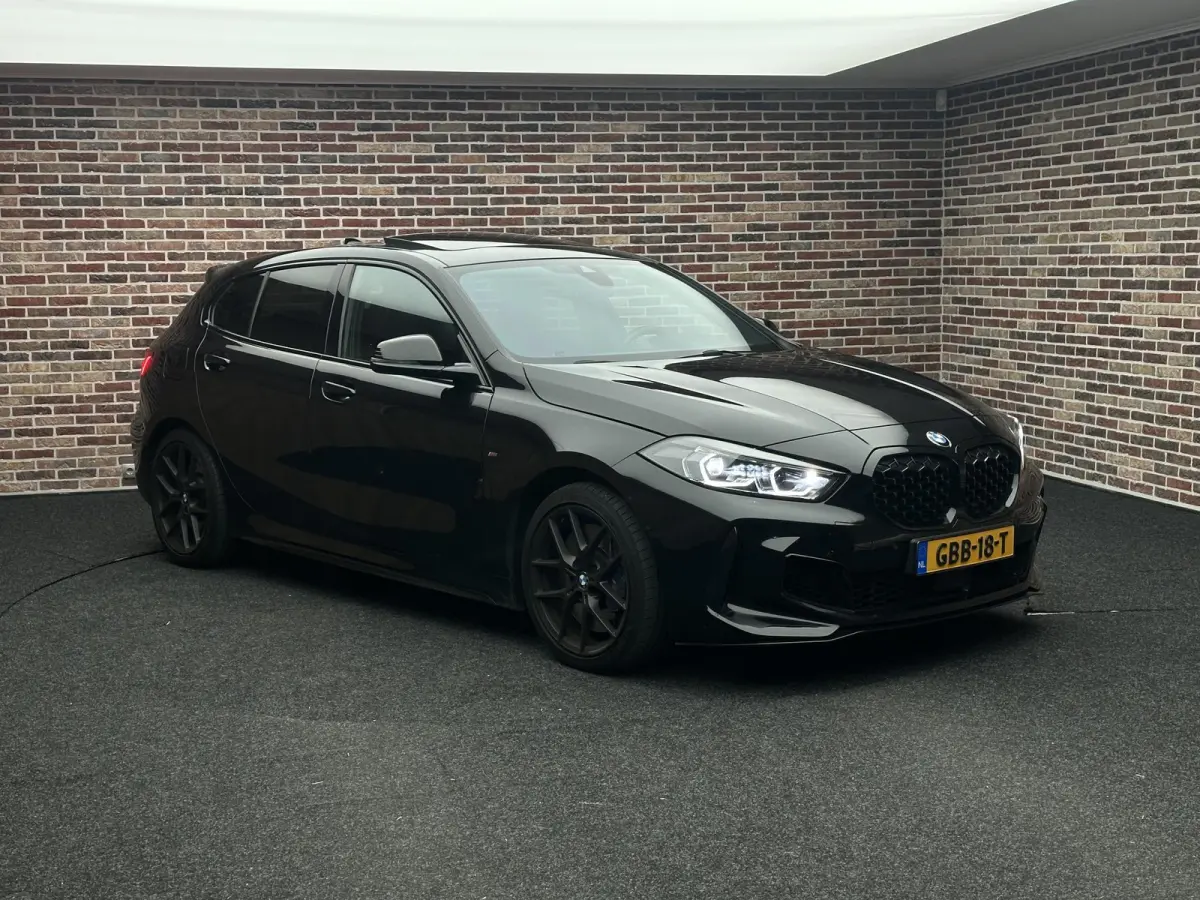 M135i xDrive Executive