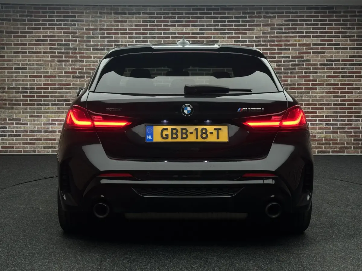 M135i xDrive Executive