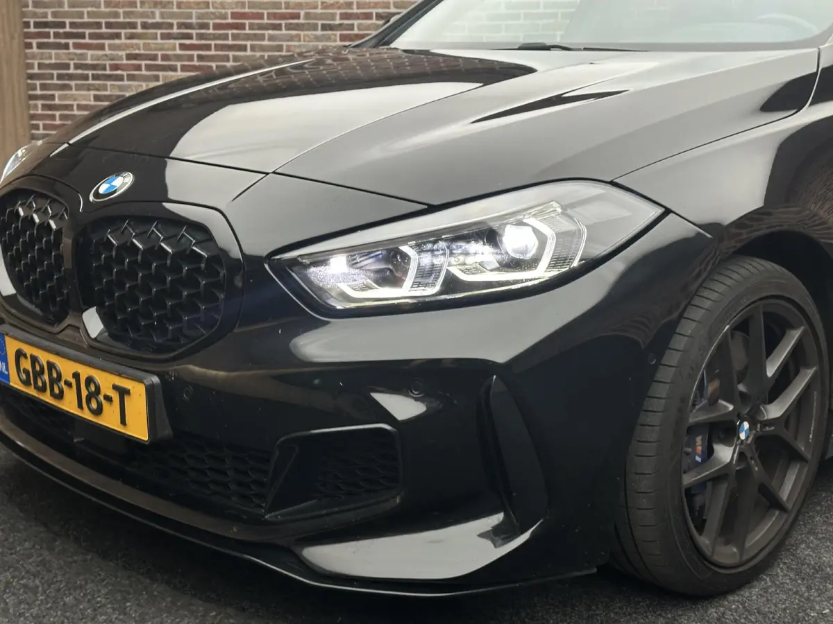 M135i xDrive Executive