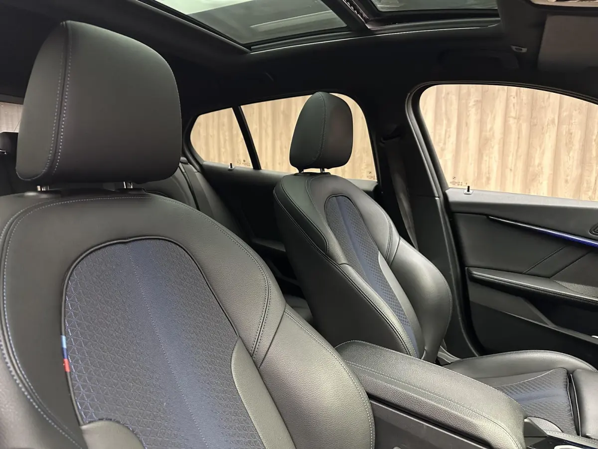 M135i xDrive Executive