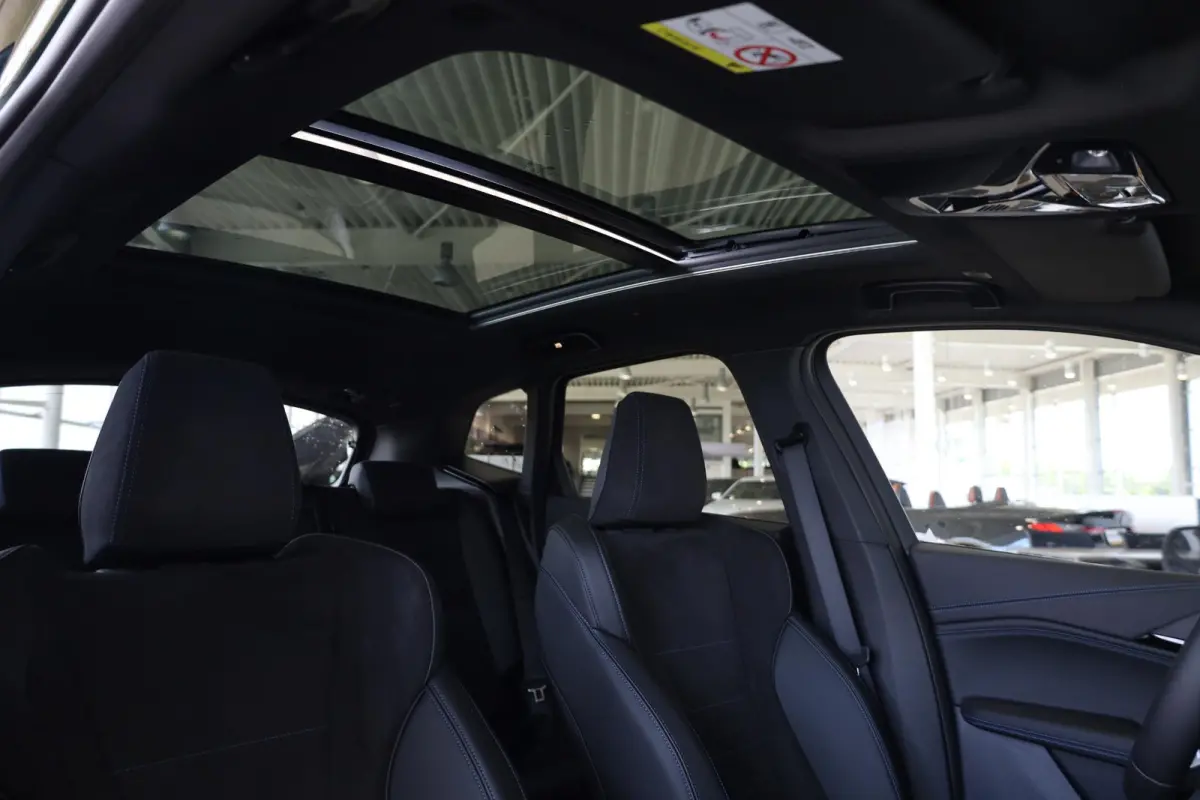 225e xDrive | M Sport | Harman/Kardon | Driving Assistant Plus | Panoramadak | Head-Up Display | Trekhaak