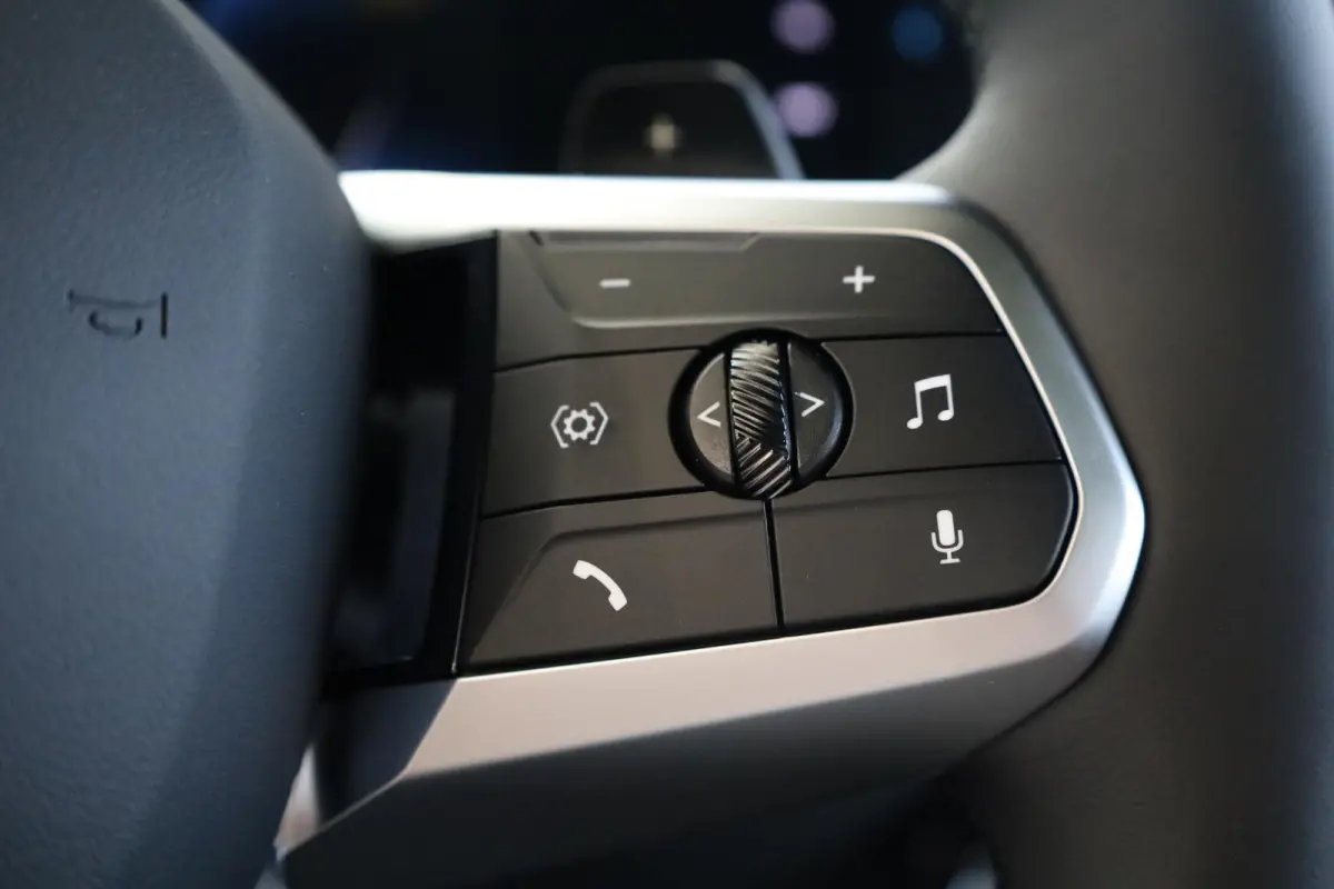 225e xDrive | M Sport | Harman/Kardon | Driving Assistant Plus | Panoramadak | Head-Up Display | Trekhaak