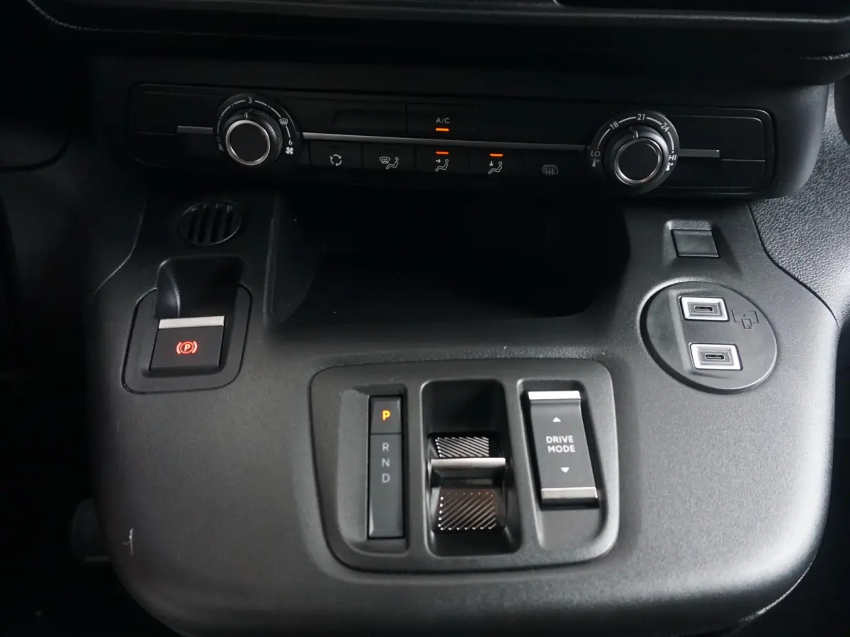 L2 50kWh | 0% rente | camera | Apple Carplay/Android Auto  | laadruimtebetimmering | Comfort stoelen | rijklaarprijs