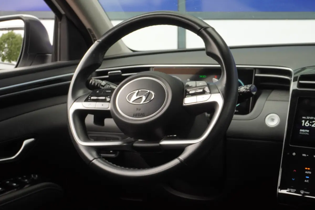 1.6 T-GDI PHEV 265PK Comfort 4WD+Led+Vitrual+breed-navigatie+camera+19"Lmv+stoel-verw = 62KM-Elek+2 Snoeren=SUPER