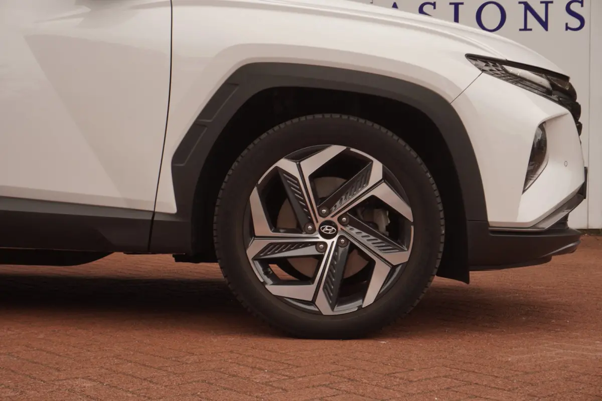 1.6 T-GDI PHEV 265PK Comfort 4WD+Led+Vitrual+breed-navigatie+camera+19"Lmv+stoel-verw = 62KM-Elek+2 Snoeren=SUPER