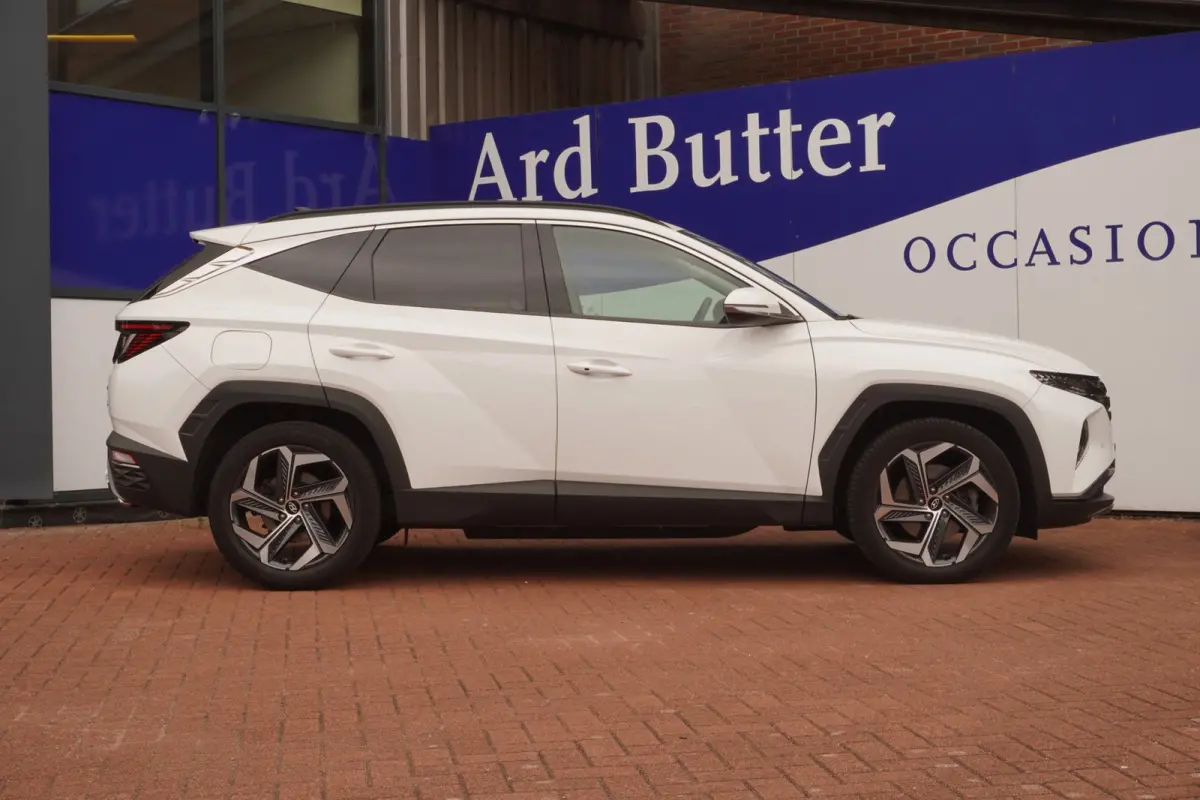 1.6 T-GDI PHEV 265PK Comfort 4WD+Led+Vitrual+breed-navigatie+camera+19"Lmv+stoel-verw = 62KM-Elek+2 Snoeren=SUPER