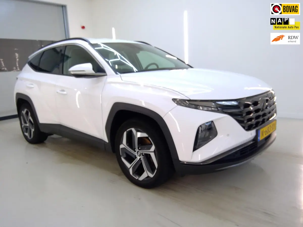 1.6 T-GDI PHEV 180PK Comfort 4WD+Led+Vitrual+breed-navigatie+camera+19"Lmv+stoel-verw = 62KM-Elek+2 Snoeren=SUPER