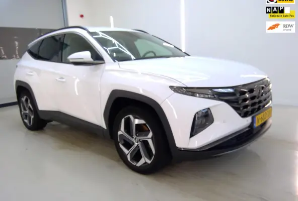 1.6 T-GDI PHEV 180PK Comfort 4WD+Led+Vitrual+breed-navigatie+camera+19"Lmv+stoel-verw = 62KM-Elek+2 Snoeren=SUPER