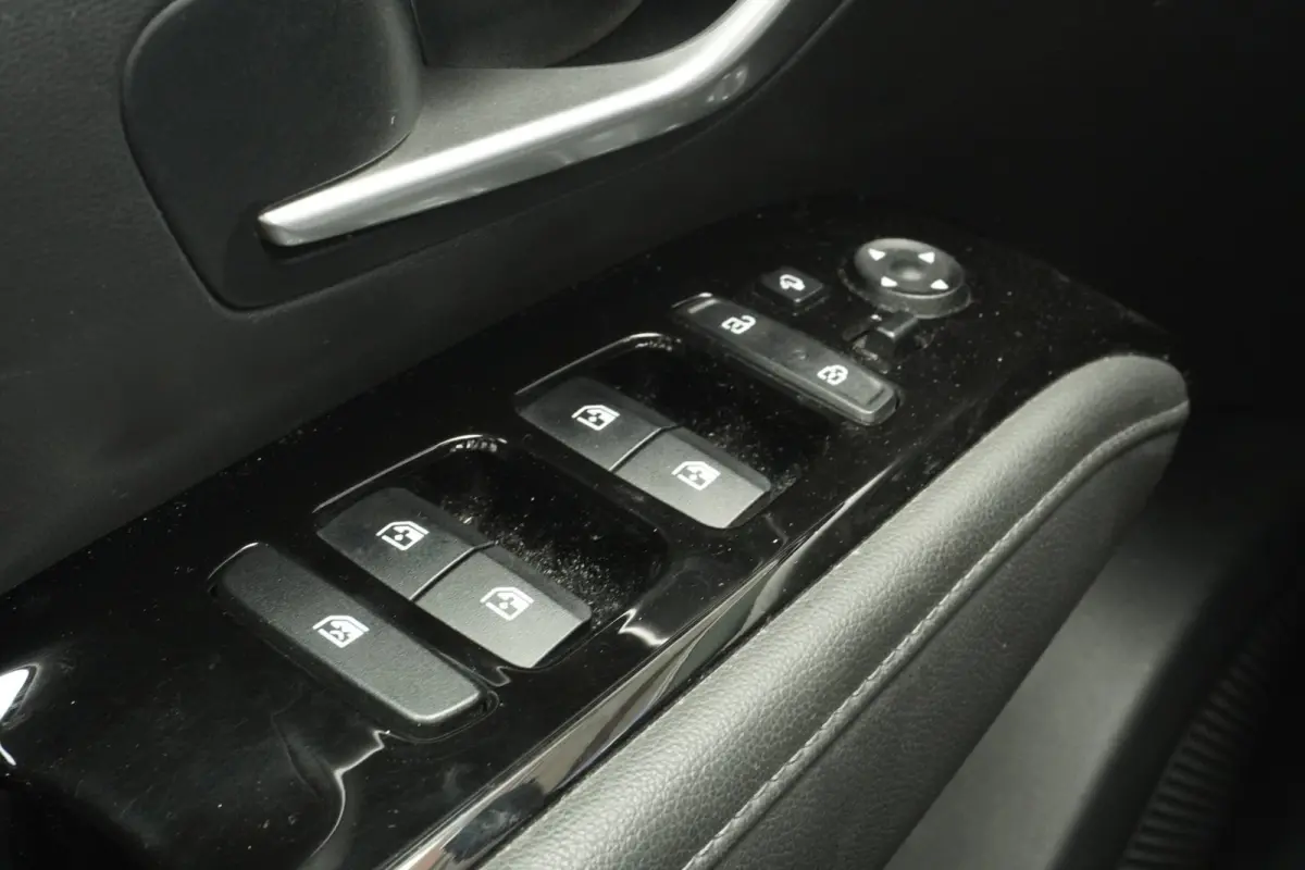 1.6 T-GDI PHEV 265PK Comfort 4WD+Led+Vitrual+breed-navigatie+camera+19"Lmv+stoel-verw = 62KM-Elek+2 Snoeren=SUPER