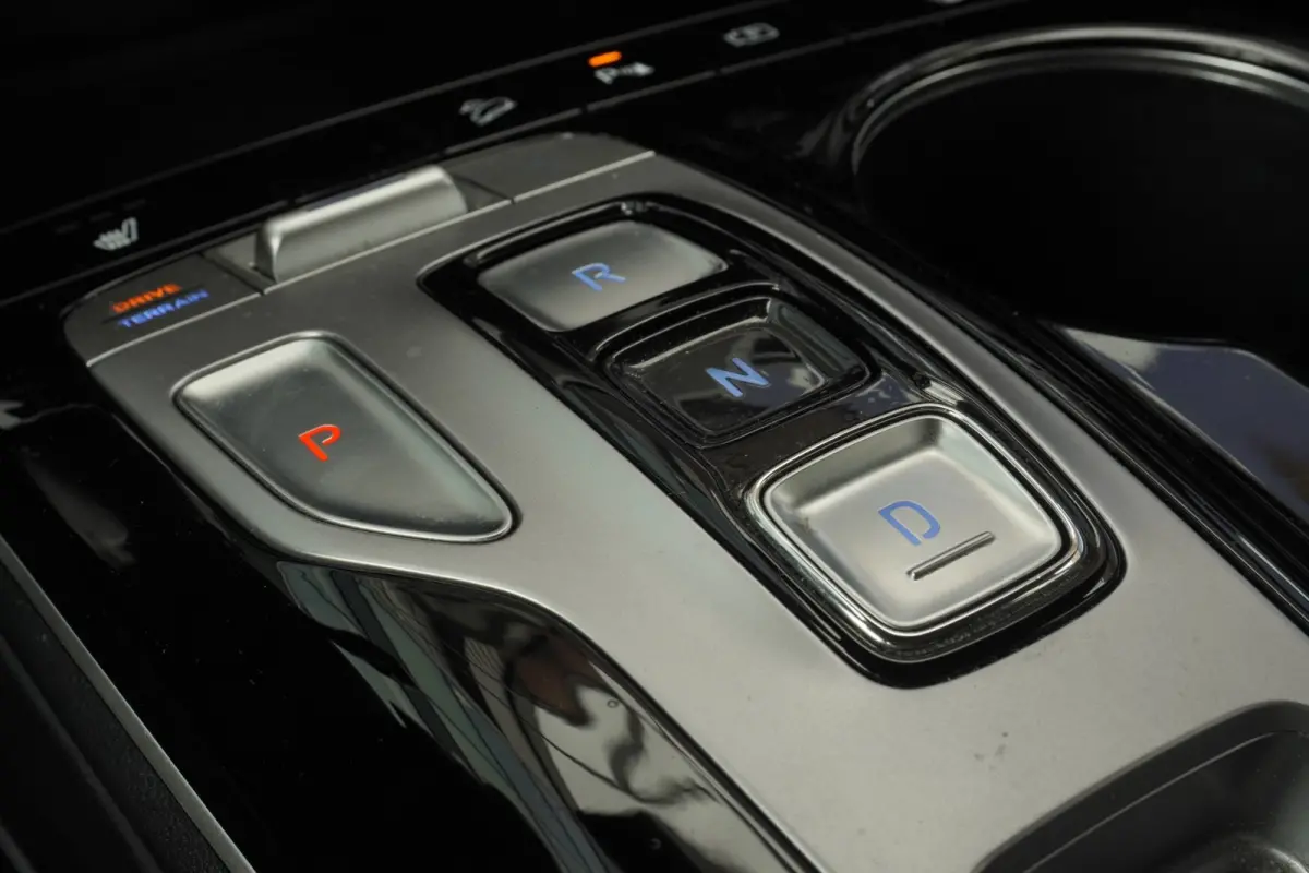 1.6 T-GDI PHEV 265PK Comfort 4WD+Led+Vitrual+breed-navigatie+camera+19"Lmv+stoel-verw = 62KM-Elek+2 Snoeren=SUPER