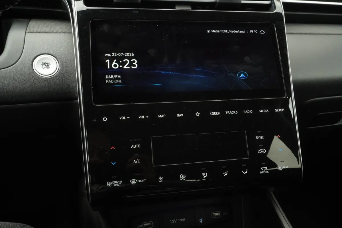1.6 T-GDI PHEV 265PK Comfort 4WD+Led+Vitrual+breed-navigatie+camera+19"Lmv+stoel-verw = 62KM-Elek+2 Snoeren=SUPER