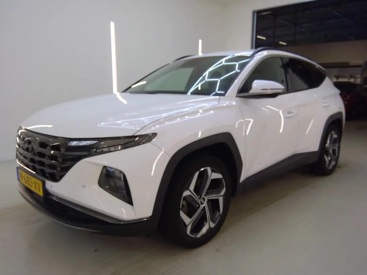 1.6 T-GDI PHEV 180PK Comfort 4WD+Led+Vitrual+breed-navigatie+camera+19"Lmv+stoel-verw = 62KM-Elek+2 Snoeren=SUPER