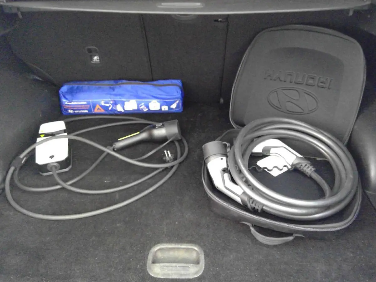 1.6 T-GDI PHEV 265PK Comfort 4WD+Led+Vitrual+breed-navigatie+camera+19"Lmv+stoel-verw = 62KM-Elek+2 Snoeren=SUPER