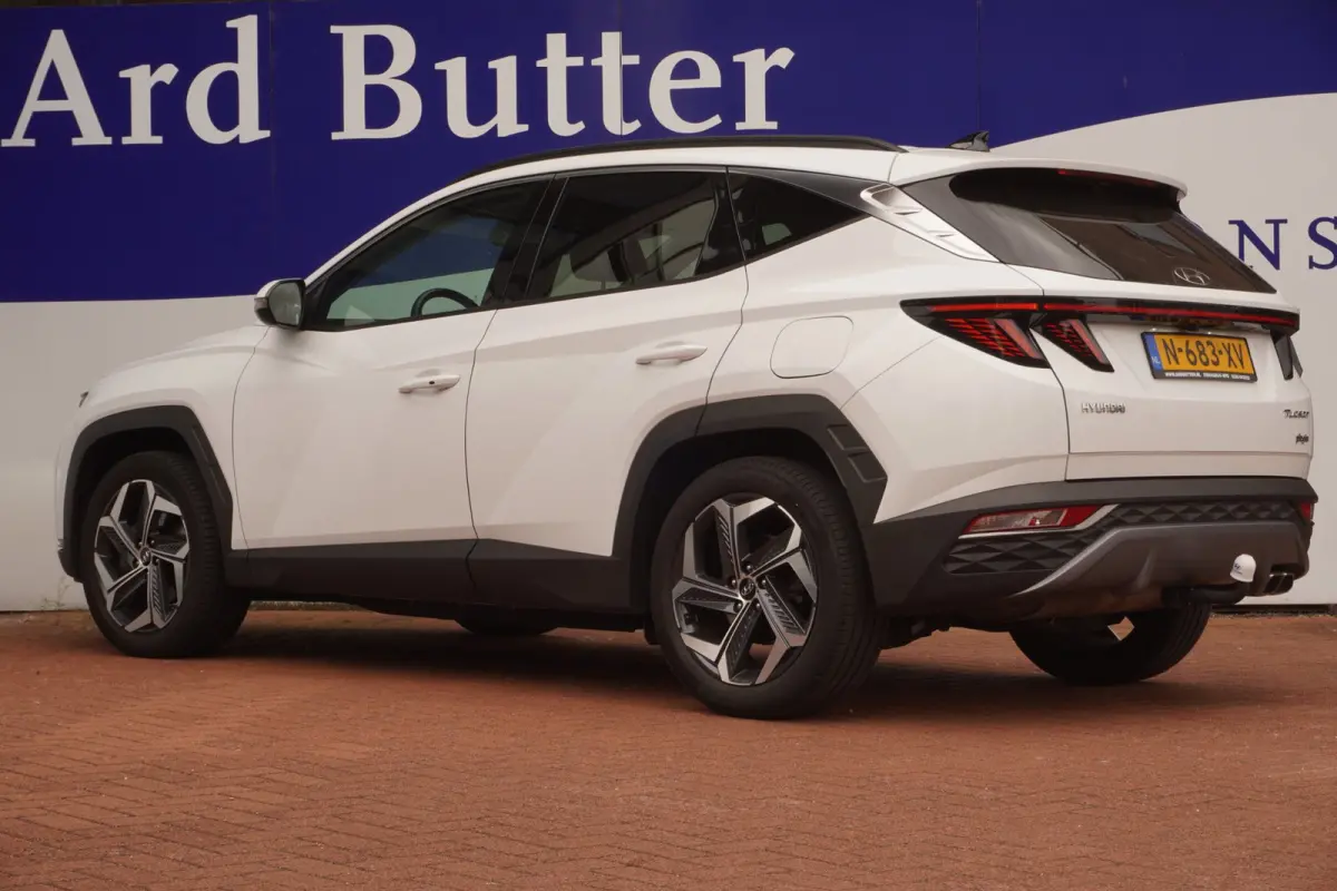1.6 T-GDI PHEV 265PK Comfort 4WD+Led+Vitrual+breed-navigatie+camera+19"Lmv+stoel-verw = 62KM-Elek+2 Snoeren=SUPER