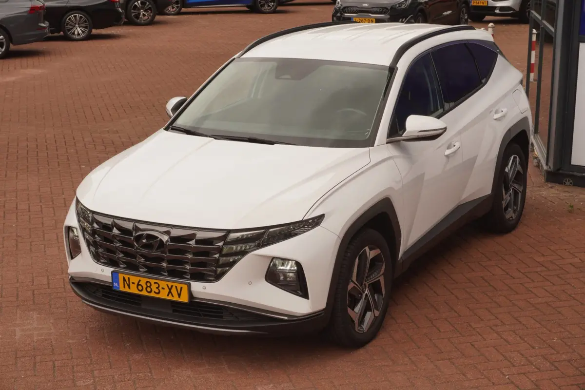 1.6 T-GDI PHEV 265PK Comfort 4WD+Led+Vitrual+breed-navigatie+camera+19"Lmv+stoel-verw = 62KM-Elek+2 Snoeren=SUPER