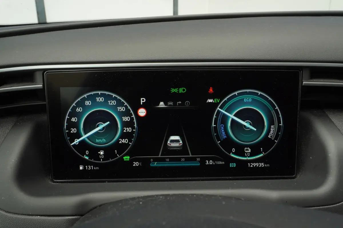 1.6 T-GDI PHEV 265PK Comfort 4WD+Led+Vitrual+breed-navigatie+camera+19"Lmv+stoel-verw = 62KM-Elek+2 Snoeren=SUPER
