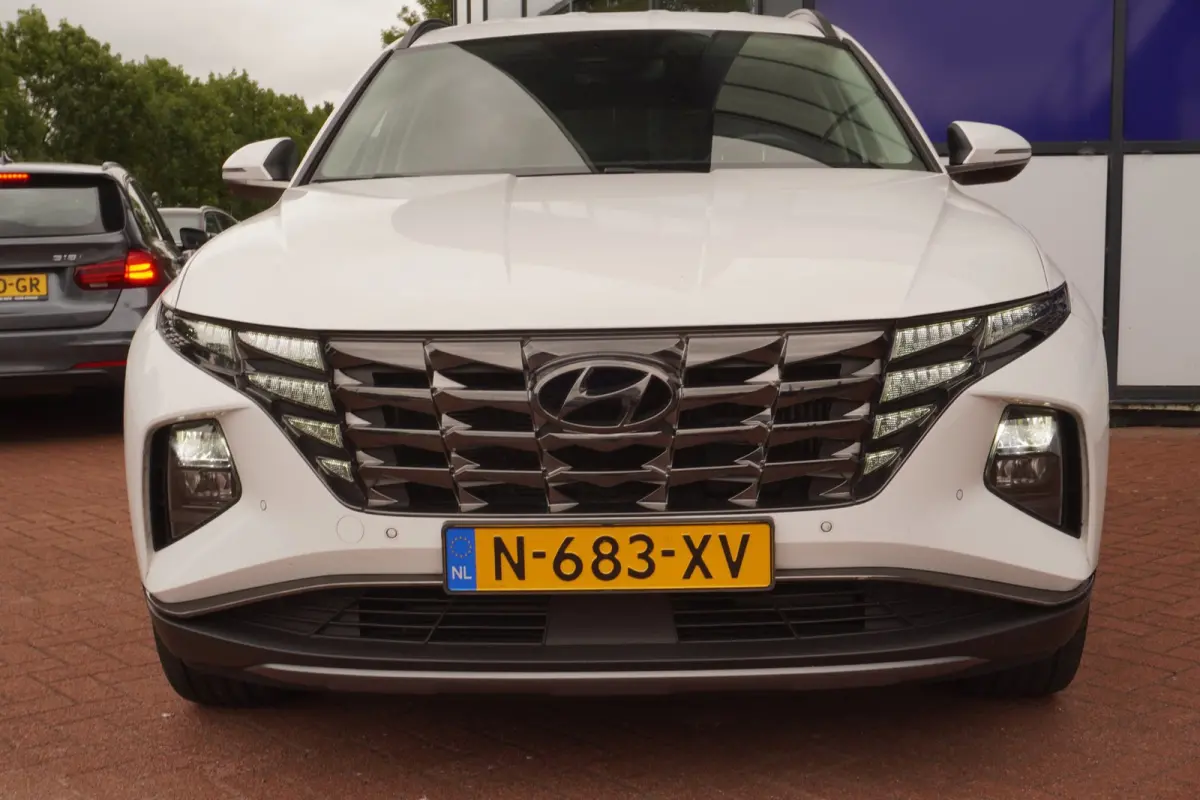 1.6 T-GDI PHEV 265PK Comfort 4WD+Led+Vitrual+breed-navigatie+camera+19"Lmv+stoel-verw = 62KM-Elek+2 Snoeren=SUPER