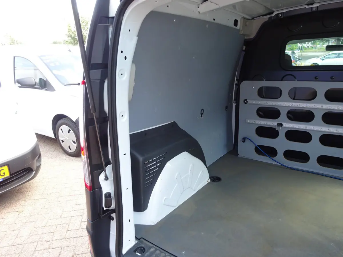 Z.E. 33 ( Koopaccu ) S.O.H 96% AIRCO NAVIGATIE CRUISE CONTROL PDC