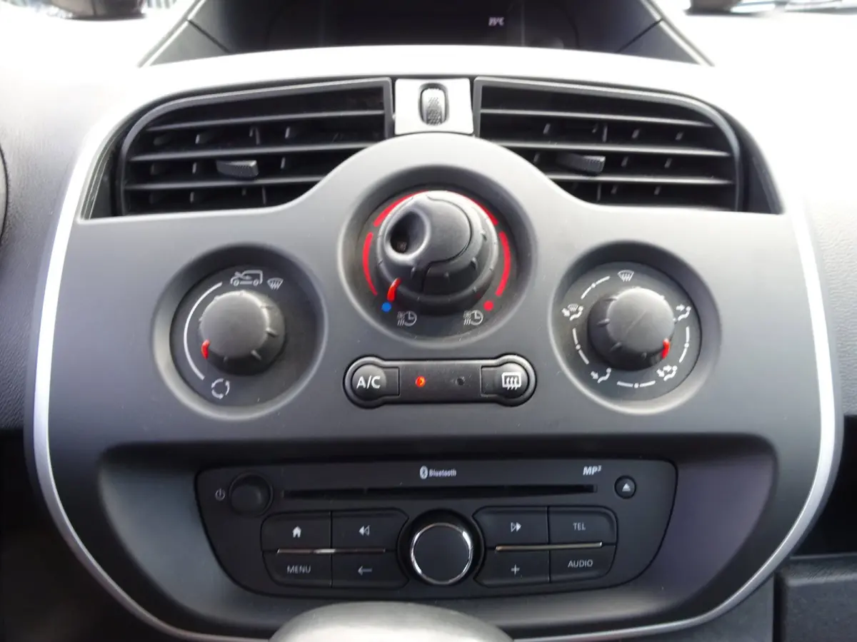 Z.E. 33 ( Koopaccu ) S.O.H 96% AIRCO NAVIGATIE CRUISE CONTROL PDC