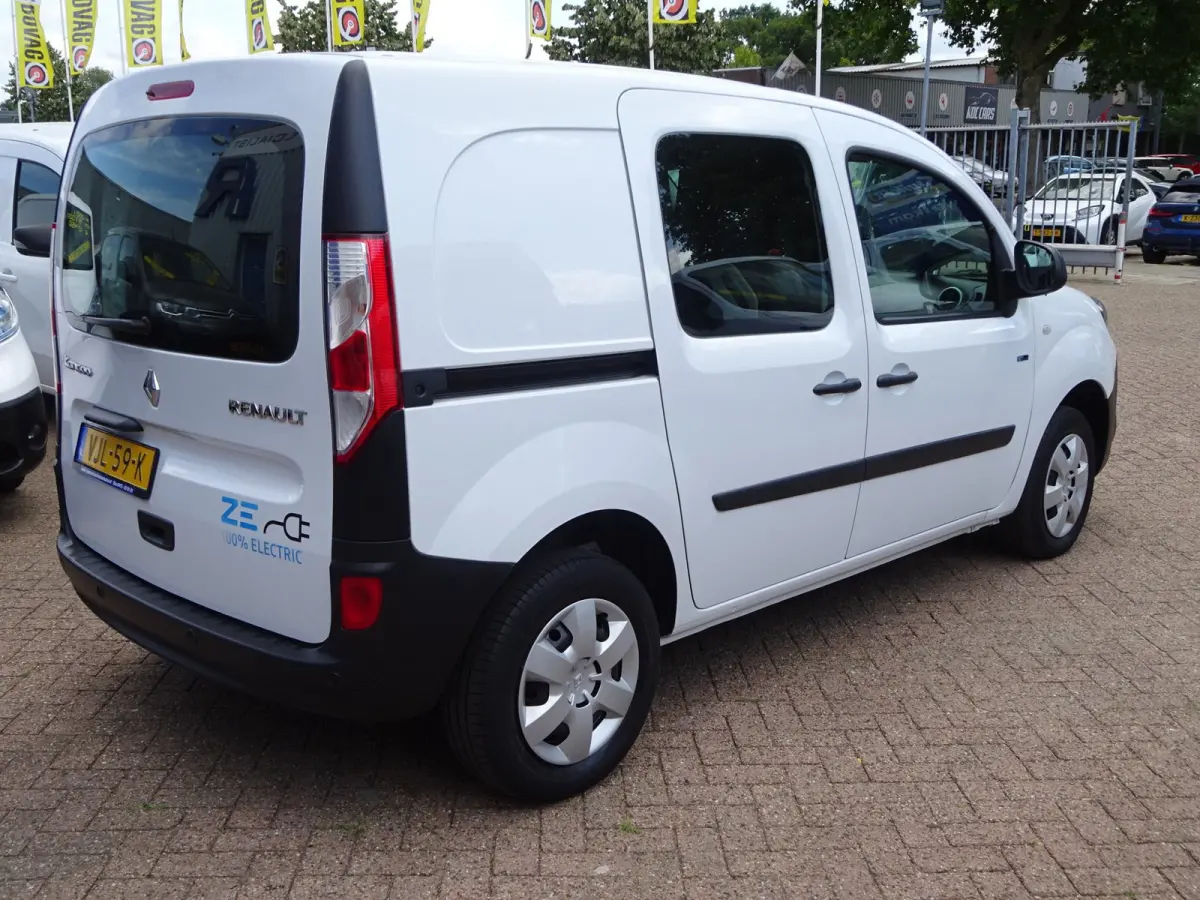 Z.E. 33 ( Koopaccu ) S.O.H 96% AIRCO NAVIGATIE CRUISE CONTROL PDC