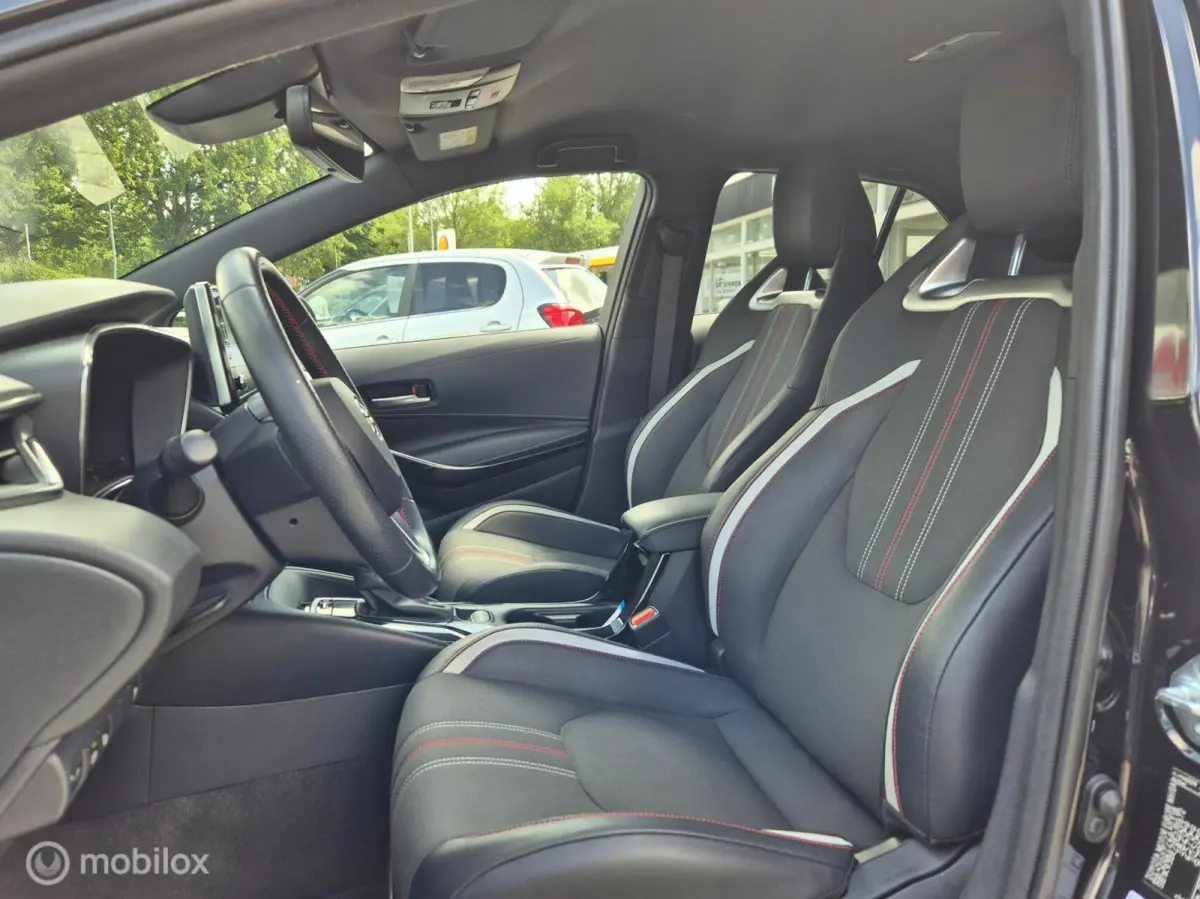 1.8 Hybrid GR-Sport, Camera, Stoelverwarming