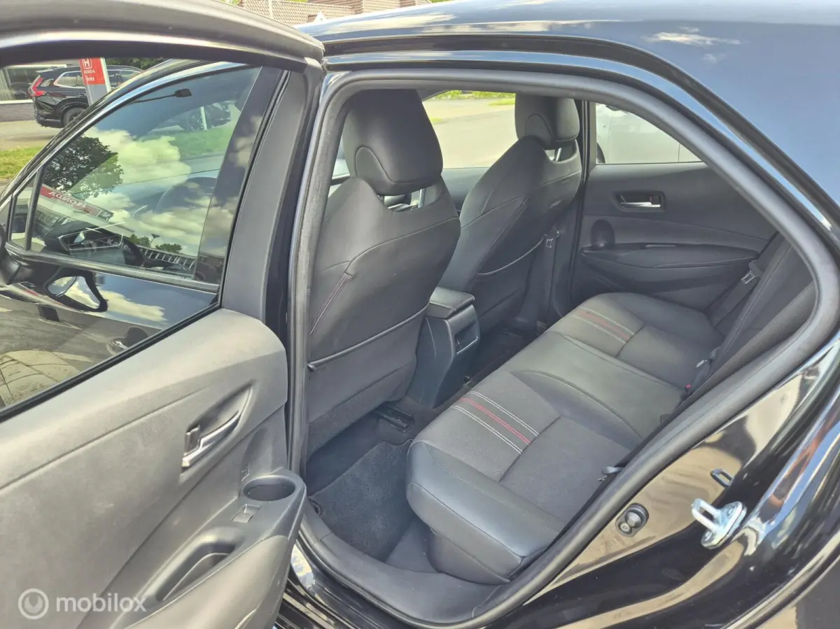 1.8 Hybrid GR-Sport, Camera, Stoelverwarming