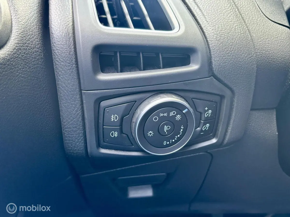 2.0 ST. NAVI, CRUISE, SONY