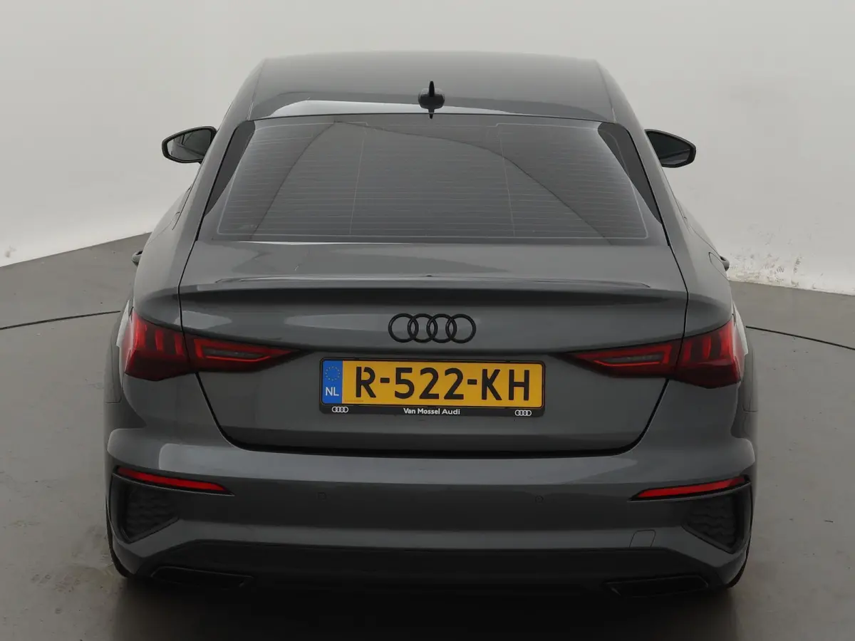 35 TFSI S edition | Automaat | S-line exterieur | S line interieur | Navigatie | Virtual cockpit plus | Bang & Olufsen | Lichtmetalen velgen | Climate control | Stoelverwarming | Adaptive cr