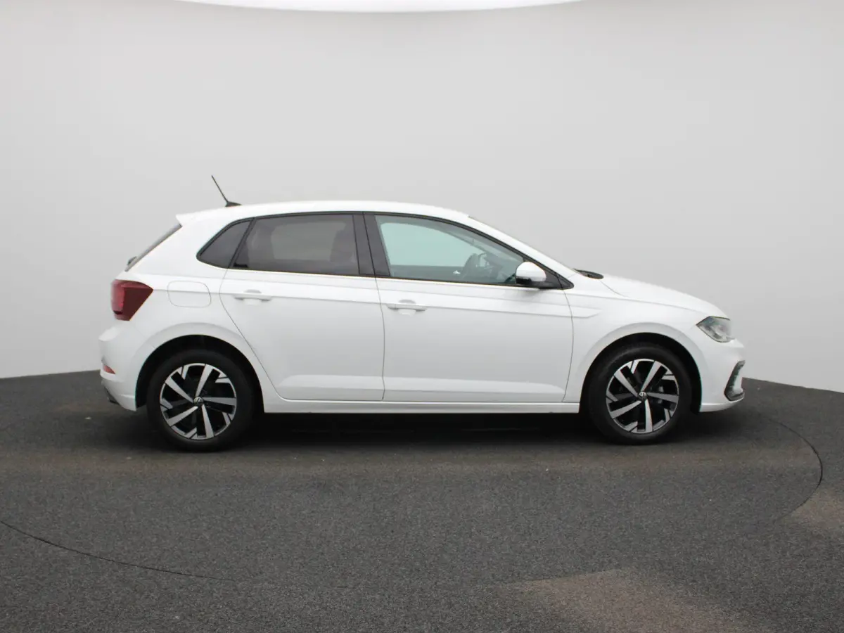 1.0 TSI Life Business | Apple carplay/android auto | Adaptive cruise control | Draadloze telefoonlader | Navigatie | Parkeersensoren voor en achter | Rijstrooksensor | Start/stop systeem | V
