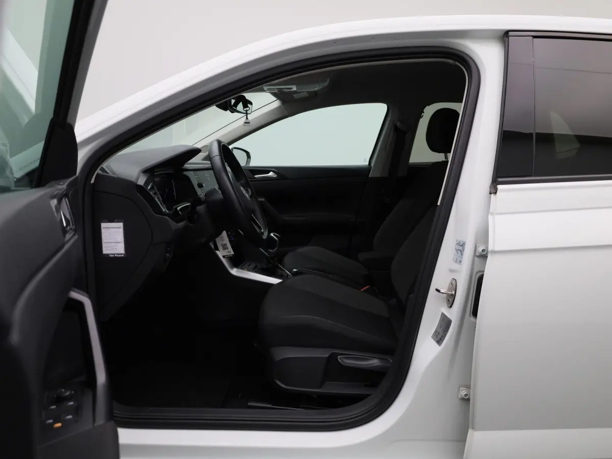 1.0 TSI Life Business | Apple carplay/android auto | Adaptive cruise control | Draadloze telefoonlader | Navigatie | Parkeersensoren voor en achter | Rijstrooksensor | Start/stop systeem | V